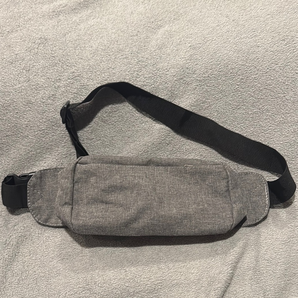 Gray fanny pack